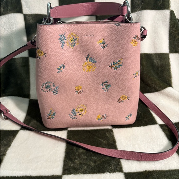 COACH Purse - Pink Small Town Bucket Bag With Dandelion Floral Print - Picture 2 of 4